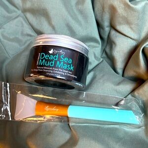 Legendary Ladies Dead Sea Mud Mask and applicator